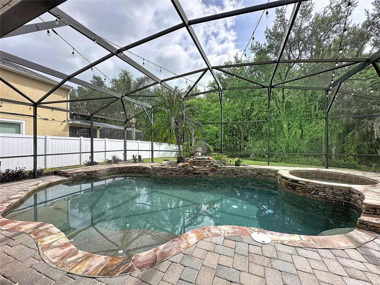 Image 91 of 97 For 807 Dakota Prairie Court