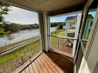 Image 5 of 16 For 2565 Grassy Point Drive 205