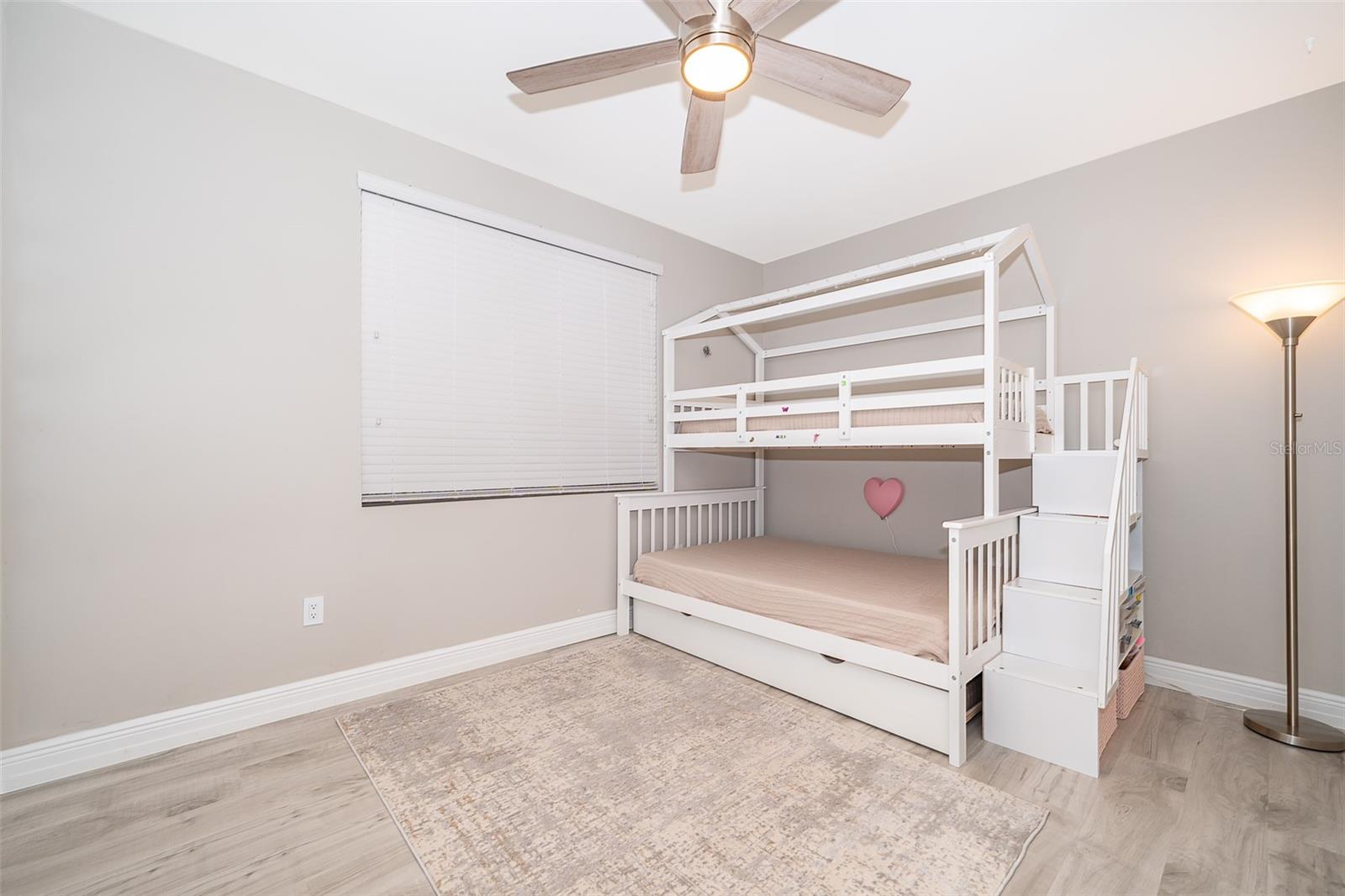 Image 16 of 27 For 16300 County Road 455  502