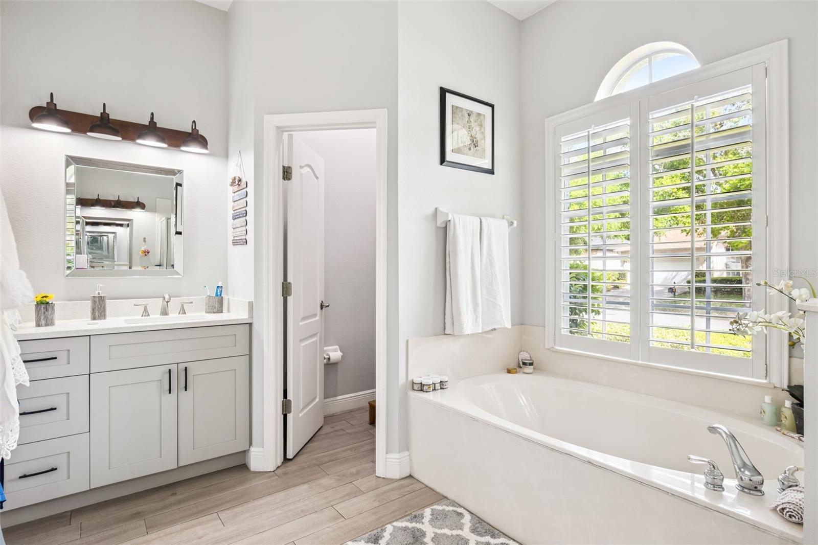 Image 15 of 29 For 7824 Fernleaf Drive