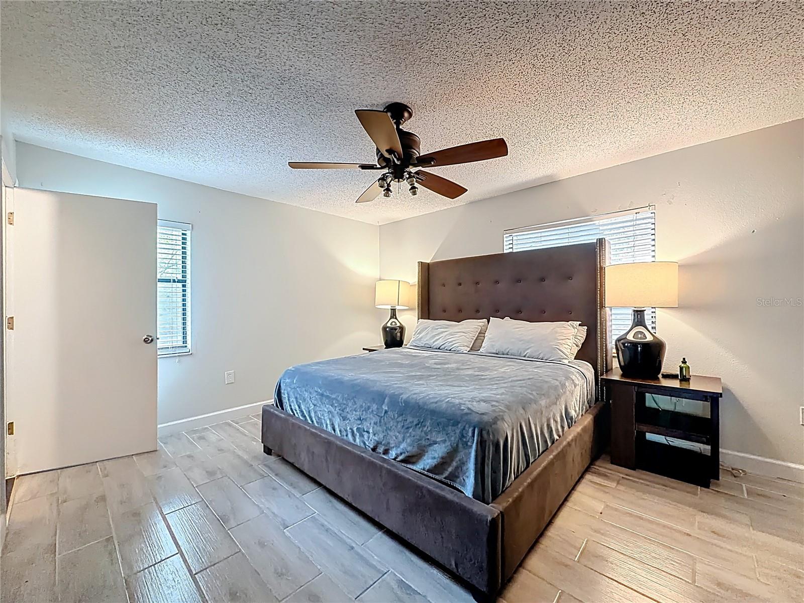 Image 20 of 39 For 31427 Ghent Avenue