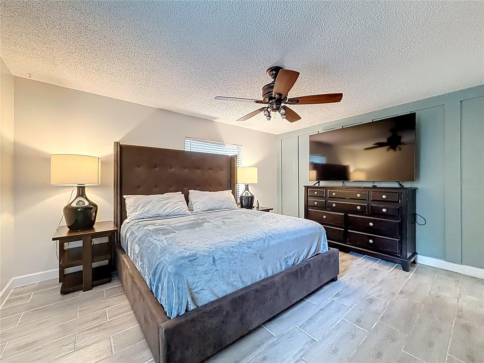 Image 21 of 39 For 31427 Ghent Avenue