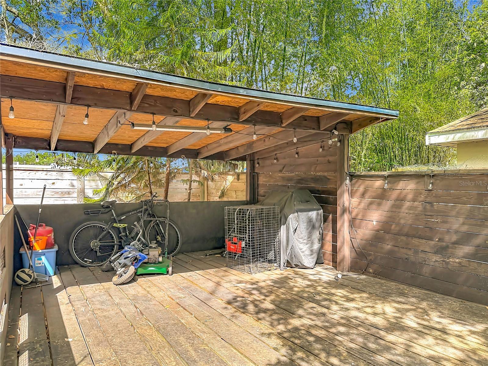 Image 30 of 39 For 31427 Ghent Avenue