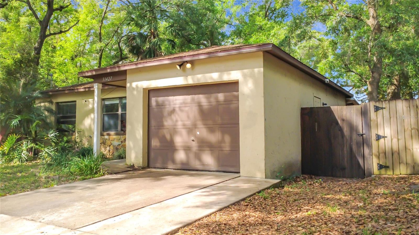 Image 5 of 39 For 31427 Ghent Avenue