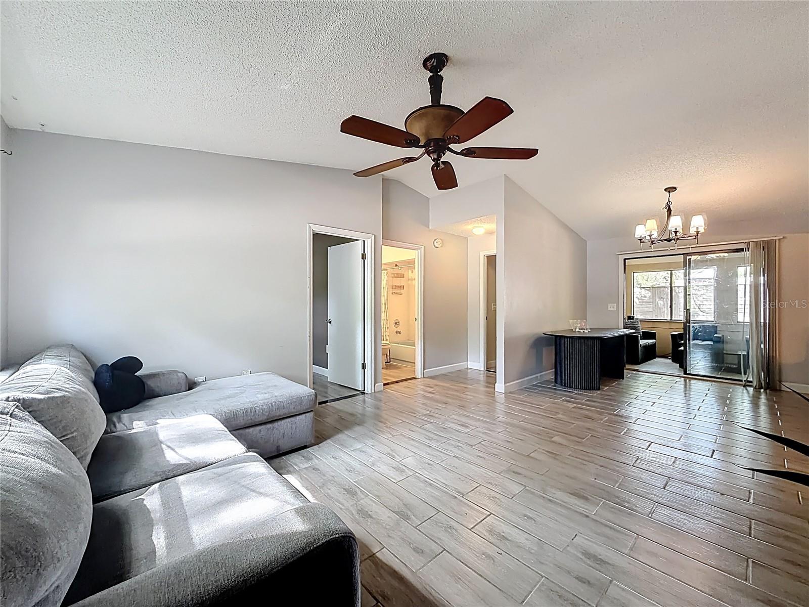 Image 9 of 39 For 31427 Ghent Avenue