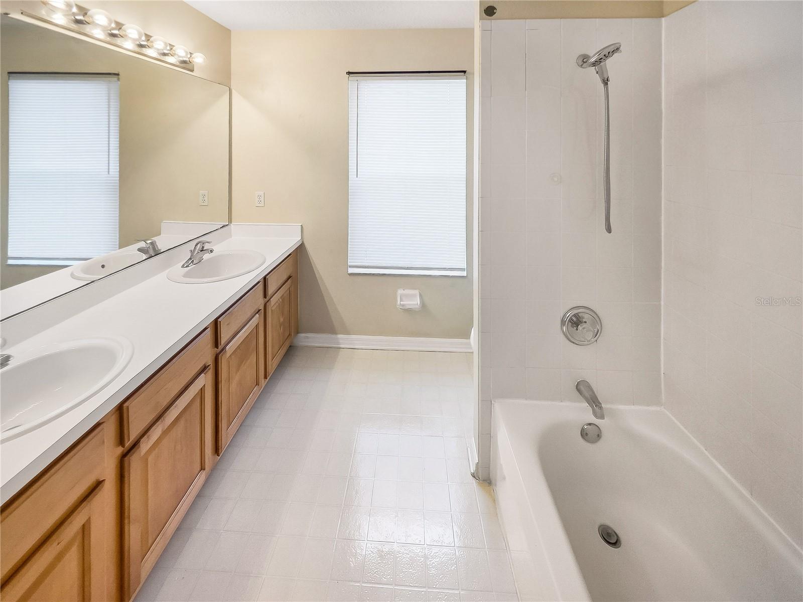 Image 11 of 13 For 617 Randon Terrace