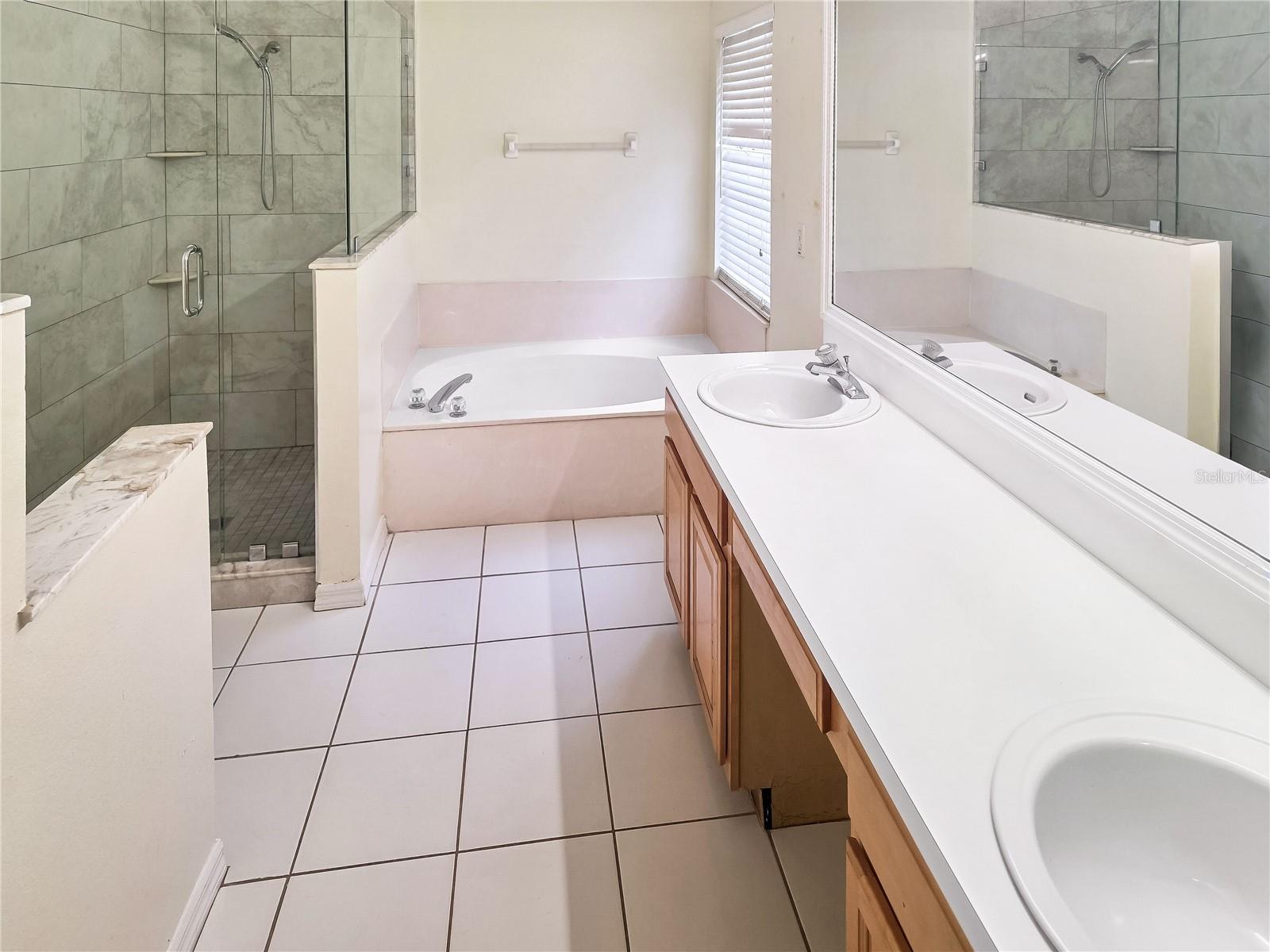 Image 8 of 13 For 617 Randon Terrace