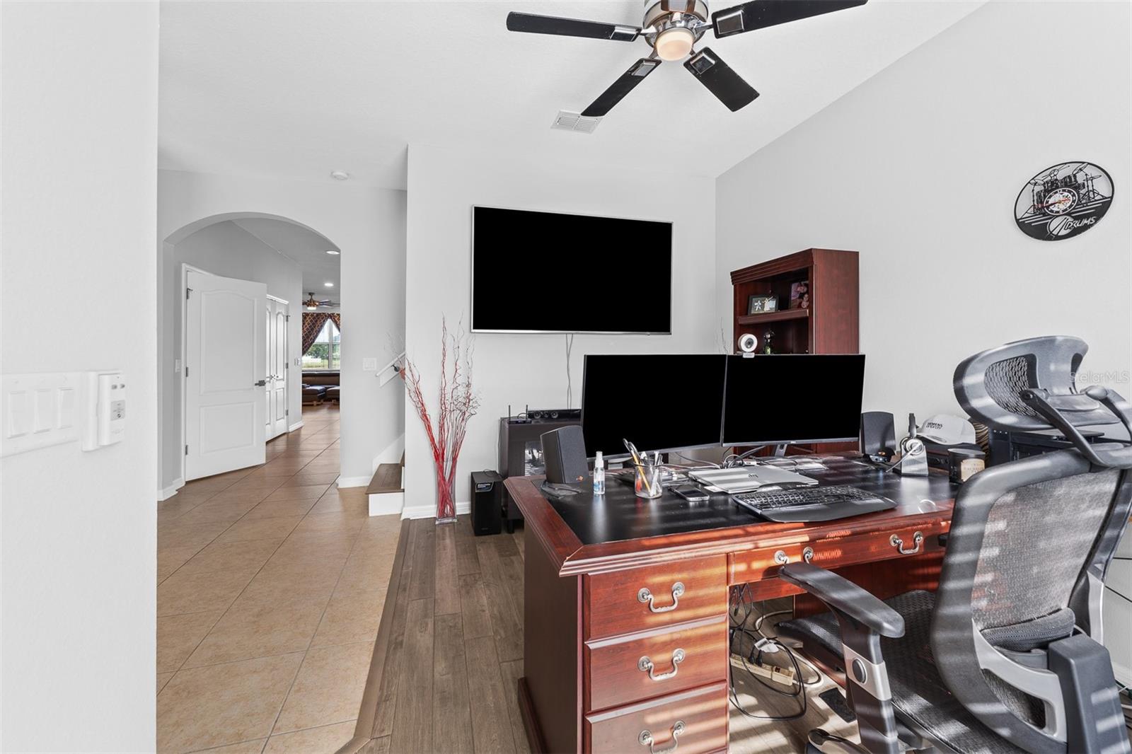 Image 13 of 53 For 613 Cortona Dr.