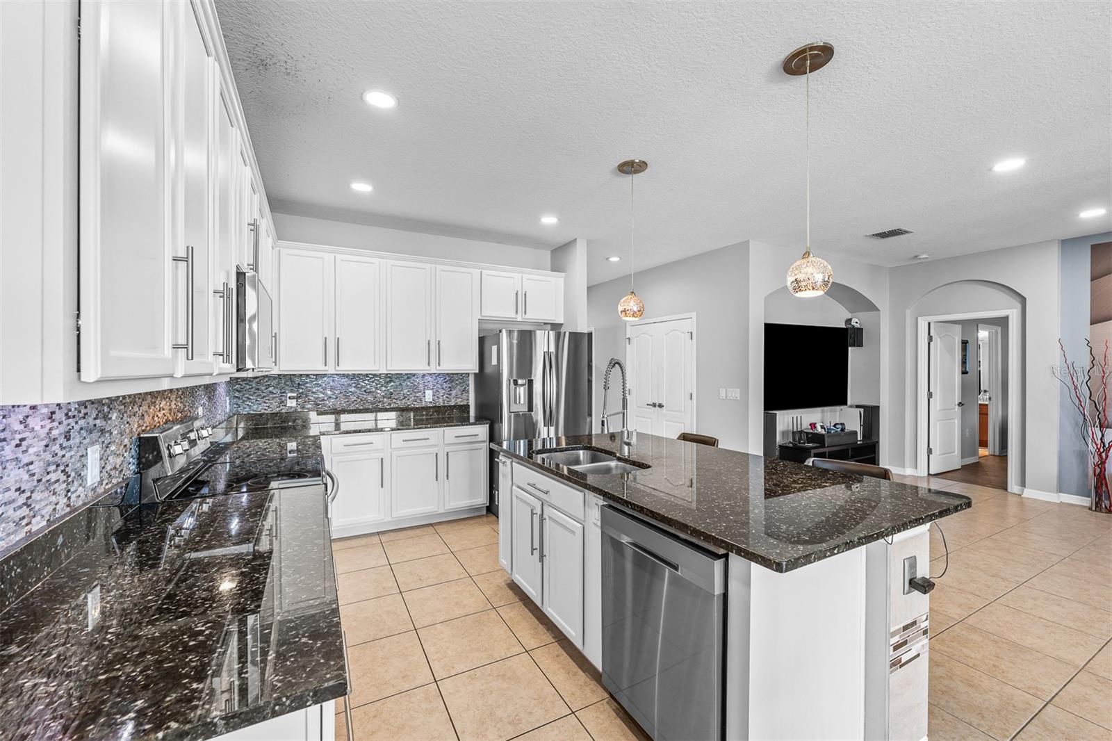 Image 22 of 53 For 613 Cortona Dr.