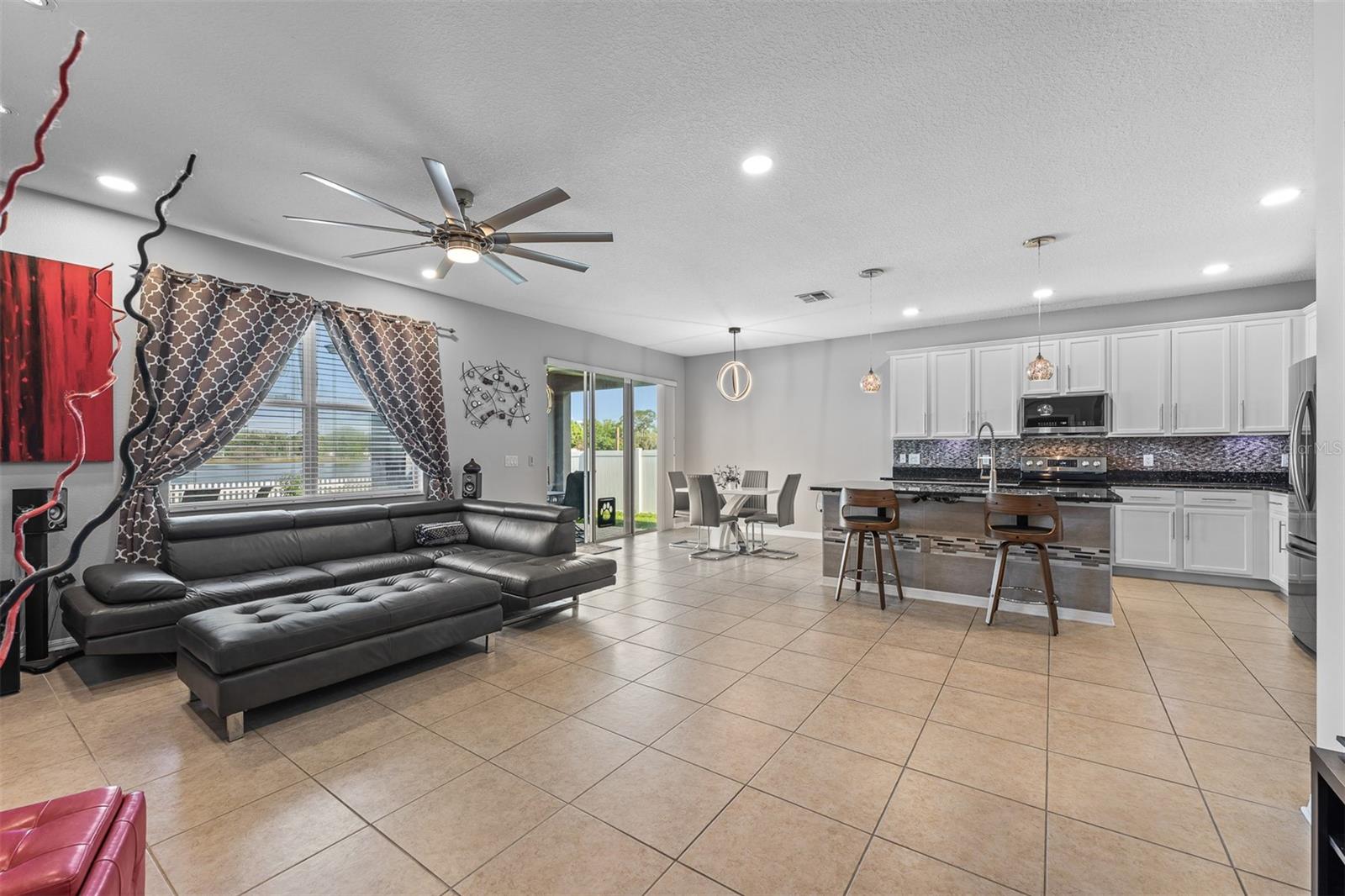 Image 23 of 53 For 613 Cortona Dr.