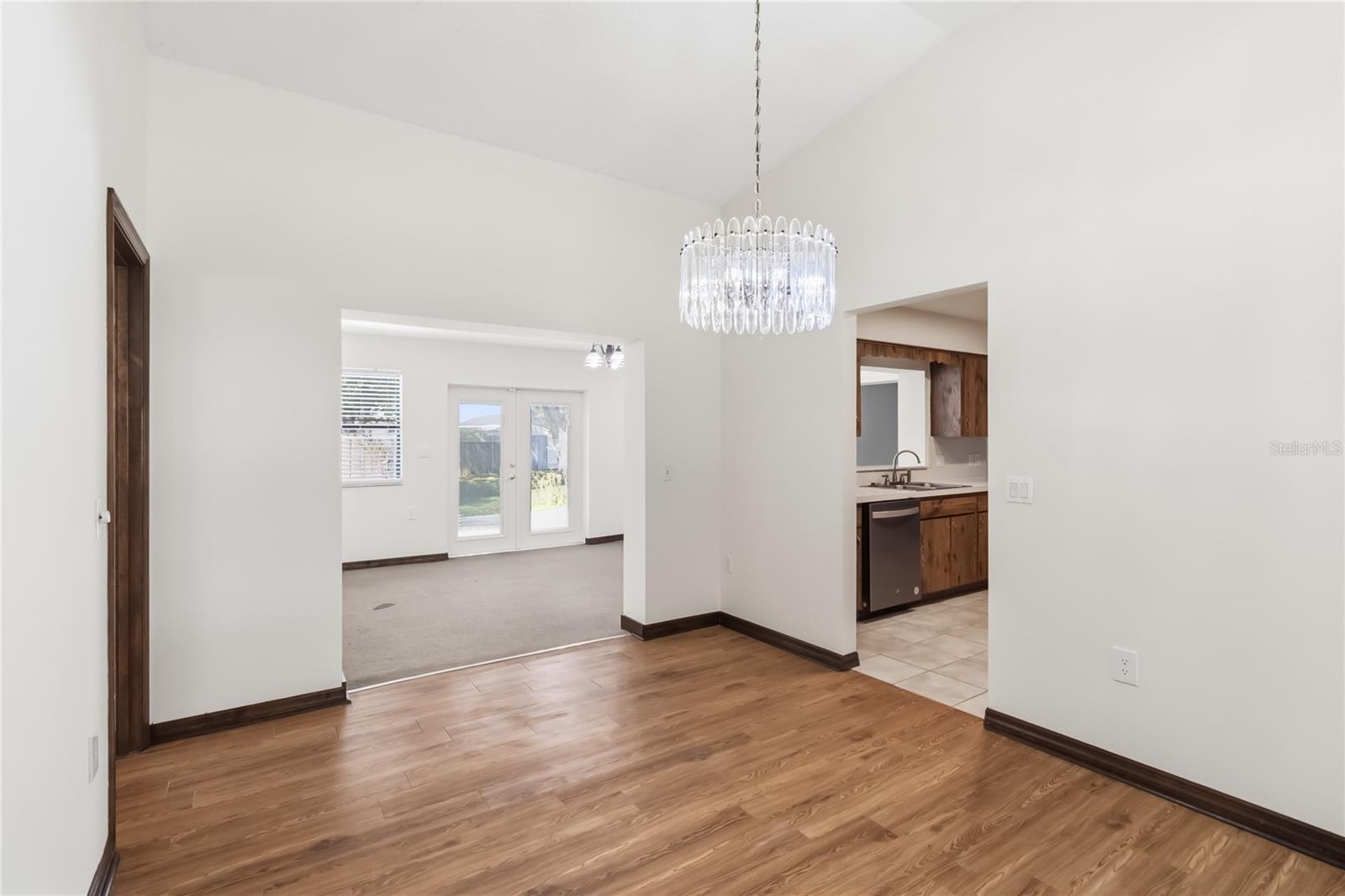 Image 13 of 57 For 2106 Peach Tree Boulevard