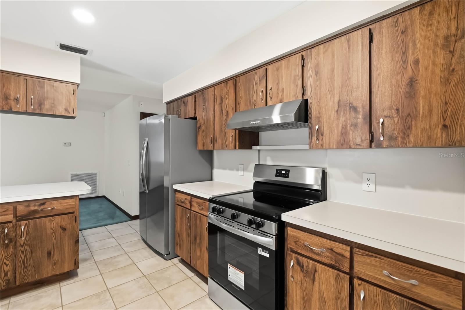 Image 16 of 57 For 2106 Peach Tree Boulevard