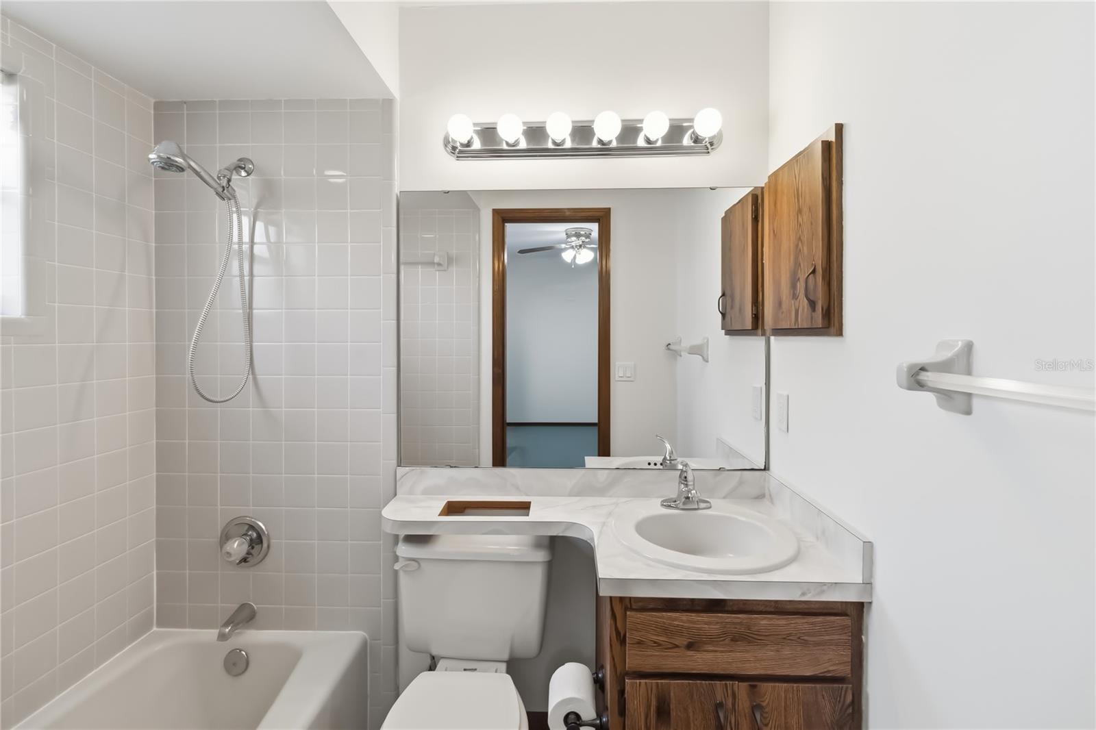 Image 34 of 57 For 2106 Peach Tree Boulevard