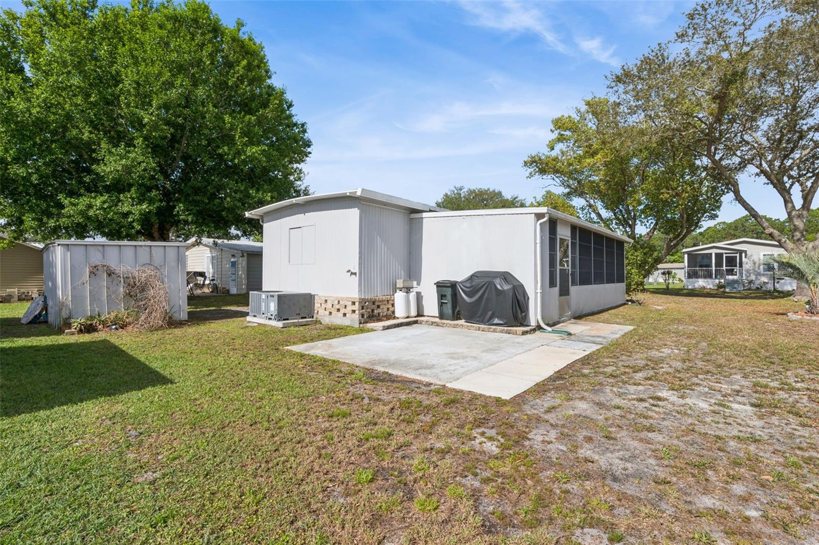 Image 16 of 25 For 511 Flamingo Lane