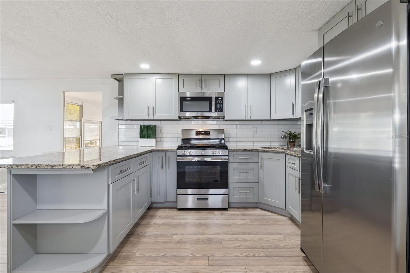 Image 3 of 25 For 511 Flamingo Lane