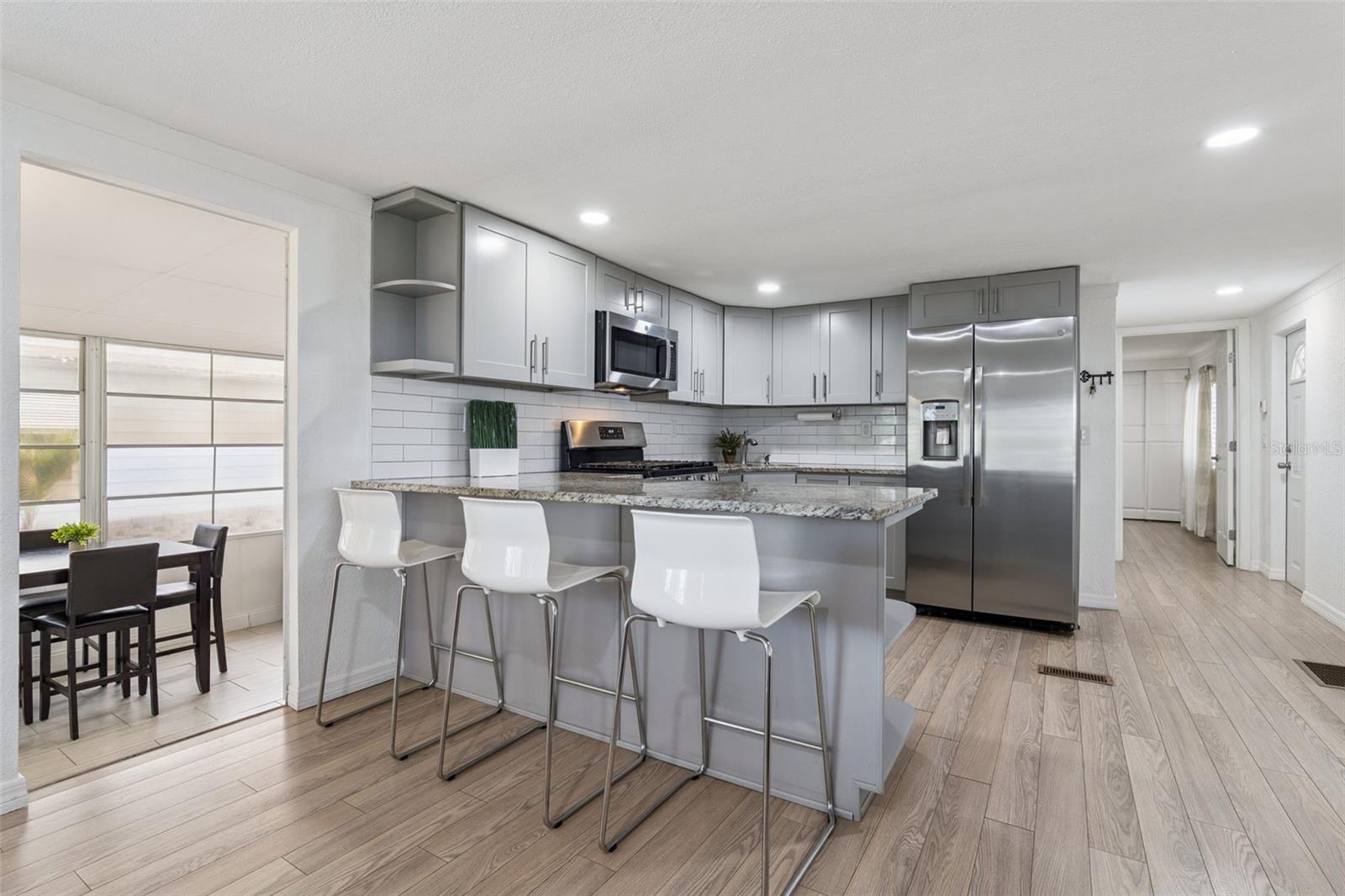 Image 4 of 25 For 511 Flamingo Lane