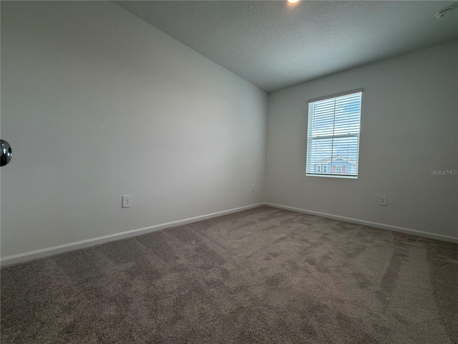 Image 11 of 26 For 6025 Zen Way