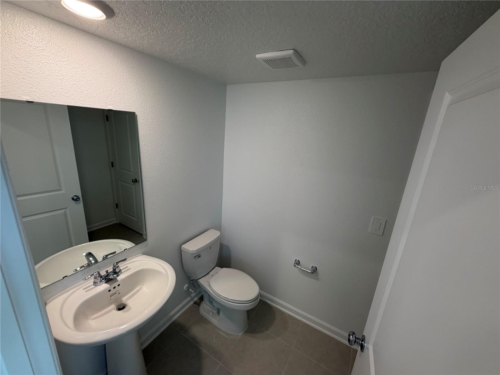 Image 12 of 26 For 6025 Zen Way