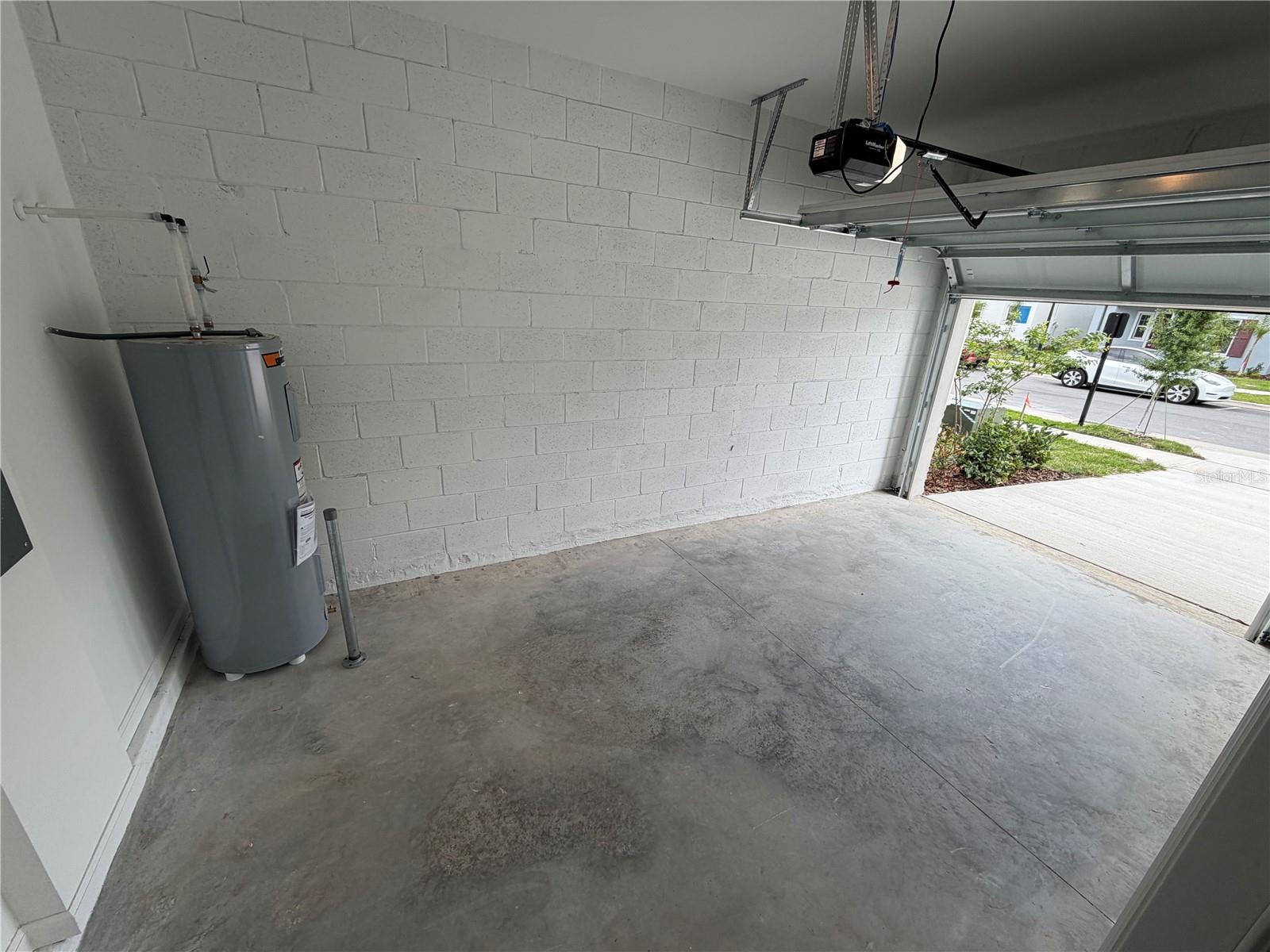 Image 17 of 26 For 6025 Zen Way