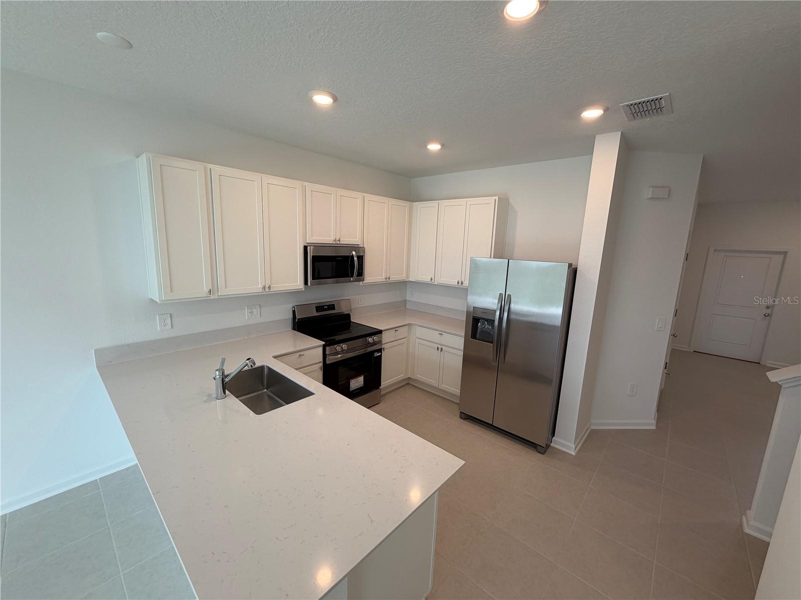 Image 2 of 26 For 6025 Zen Way