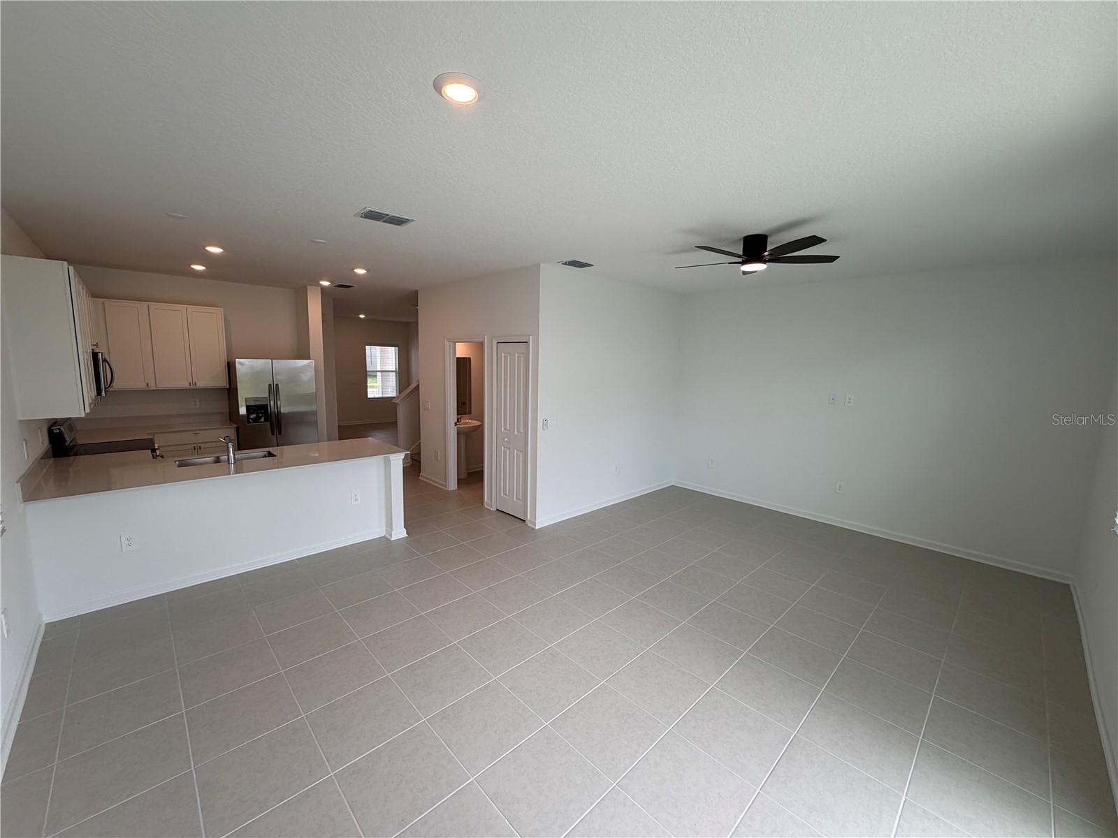 Image 5 of 26 For 6025 Zen Way