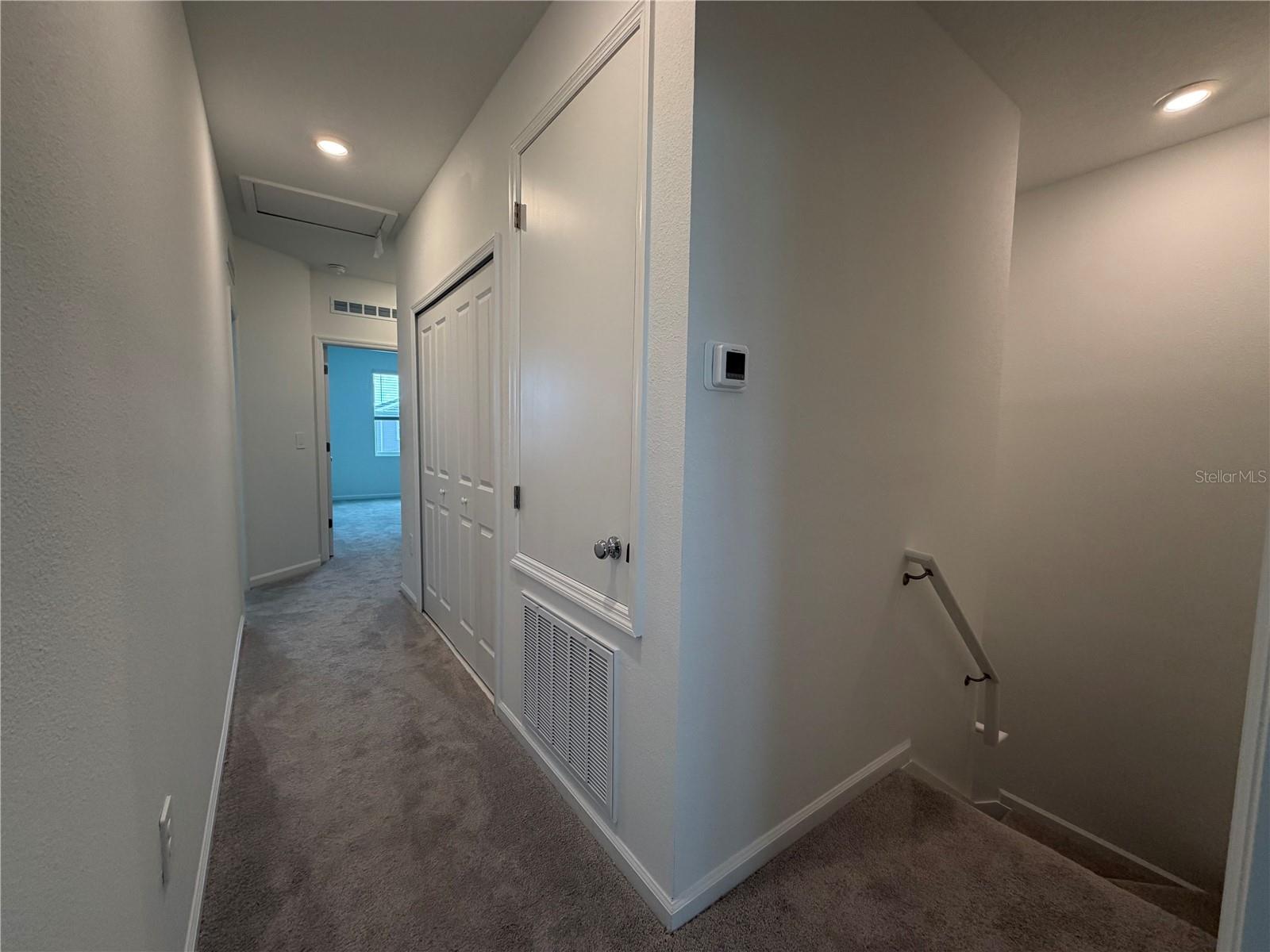 Image 8 of 26 For 6025 Zen Way