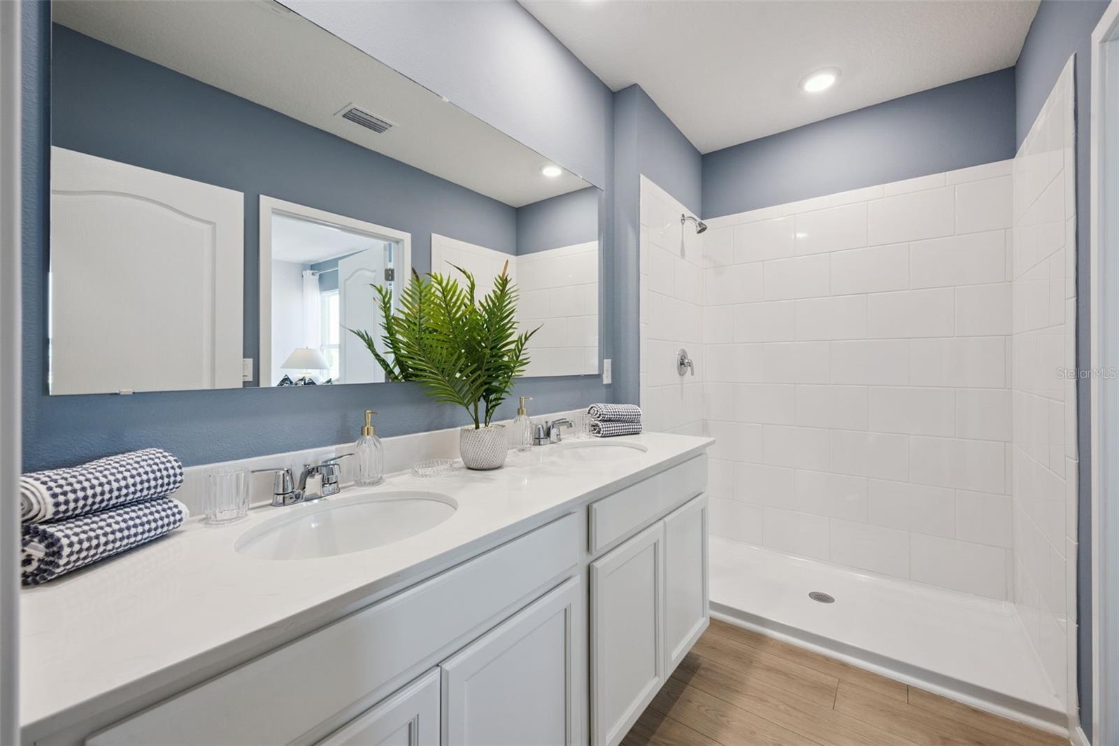 Image 14 of 24 For 2347 Ashwood Bluff Drive