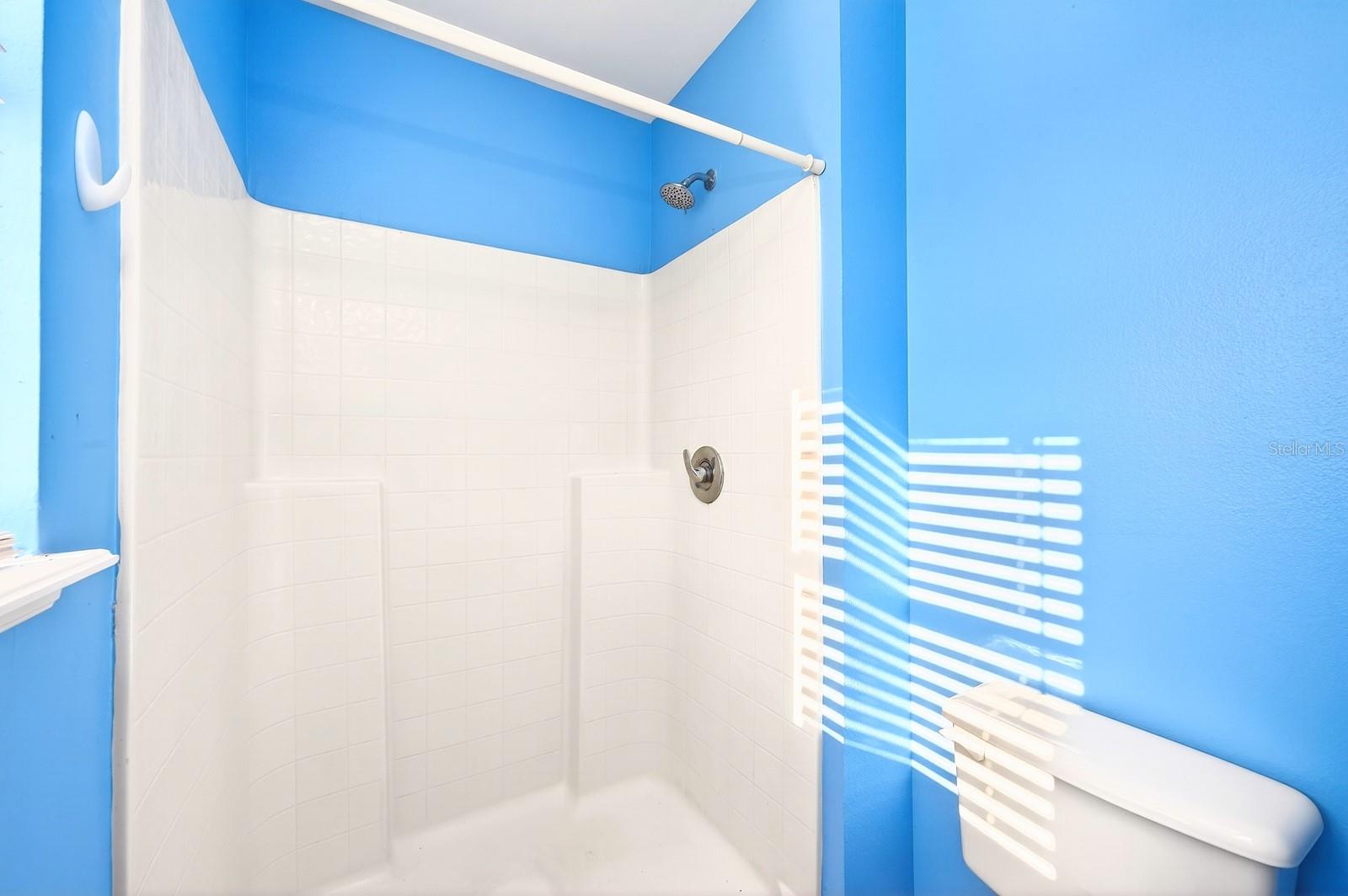 Image 13 of 32 For 274 Curtis Avenue