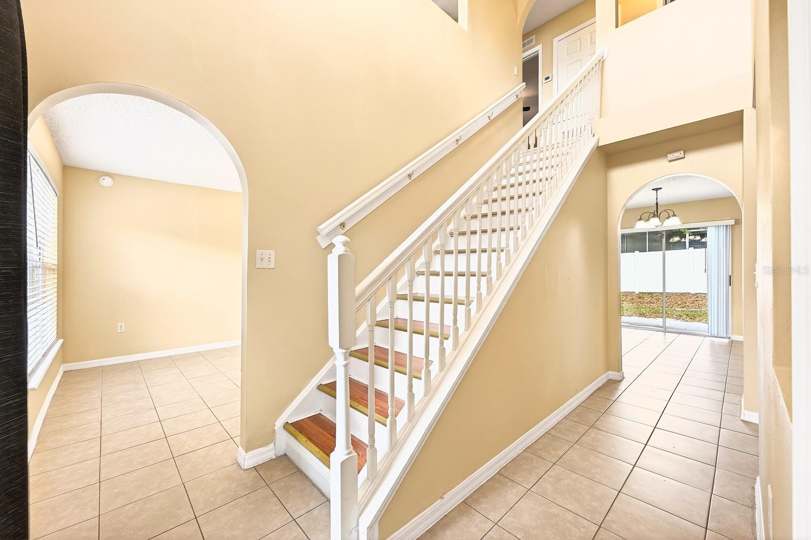 Image 9 of 32 For 274 Curtis Avenue