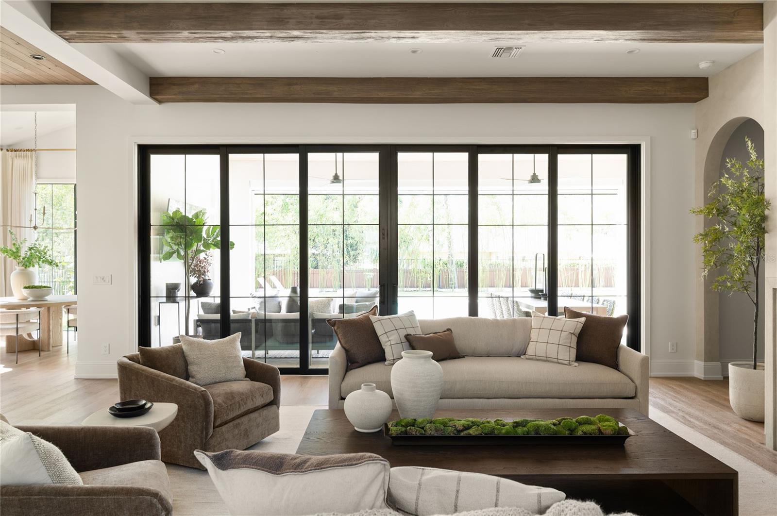 Image 10 of 75 For 1208 Nottingham Street