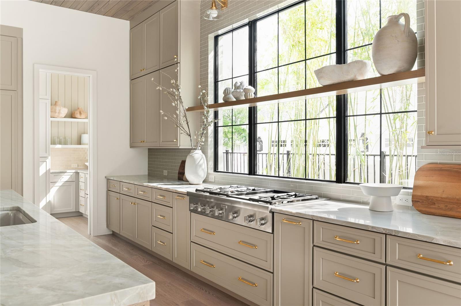 Image 19 of 75 For 1208 Nottingham Street