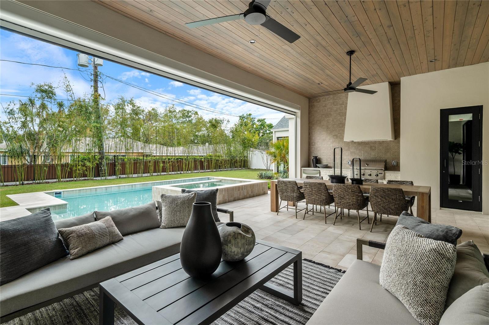 Image 29 of 75 For 1208 Nottingham Street