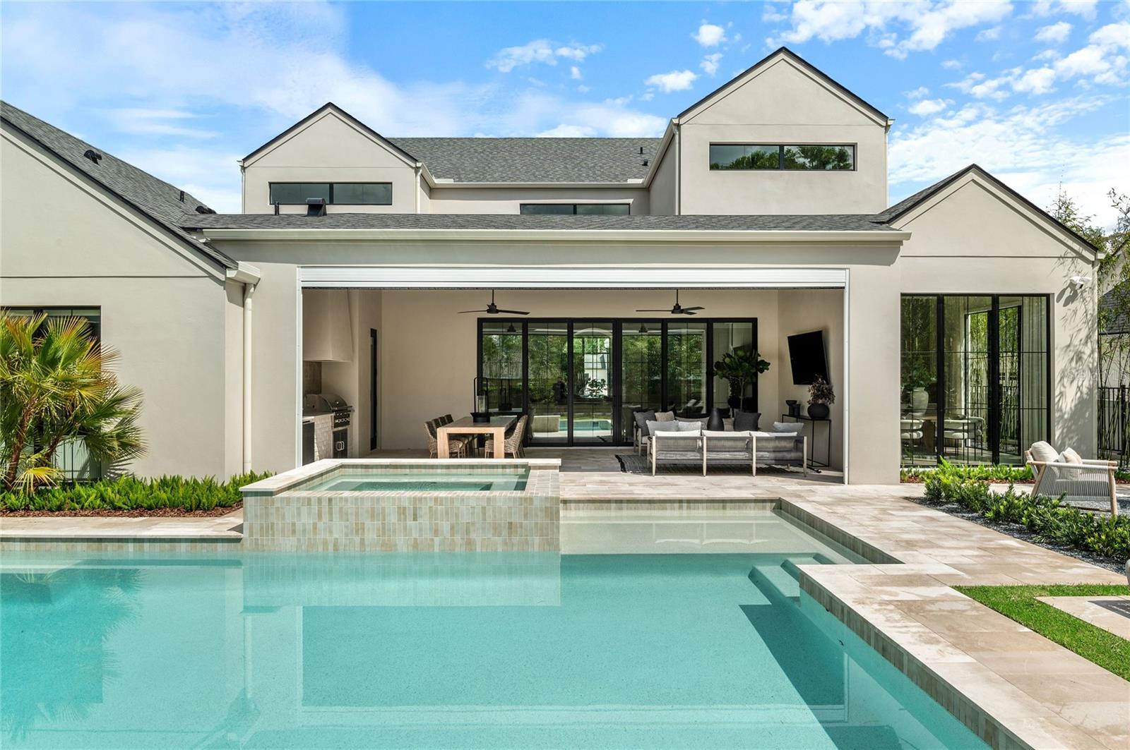 Image 3 of 75 For 1208 Nottingham Street