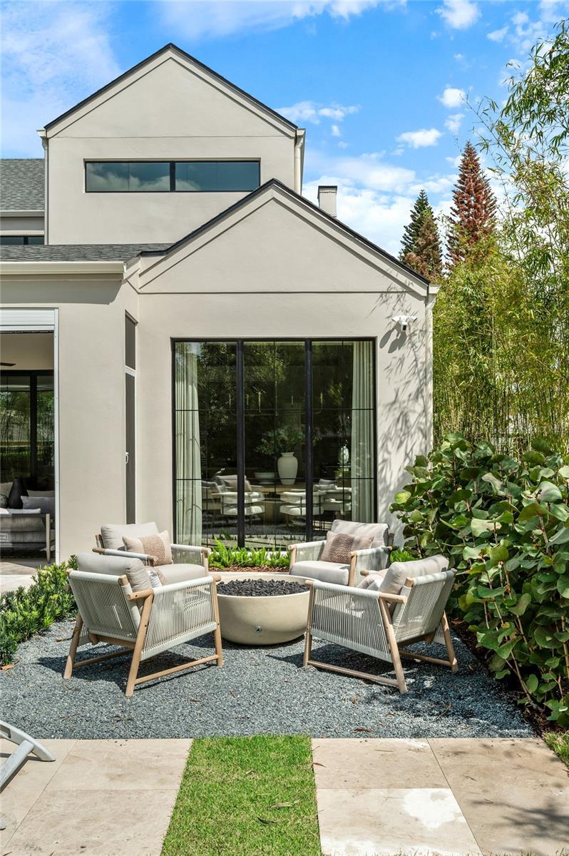 Image 33 of 75 For 1208 Nottingham Street