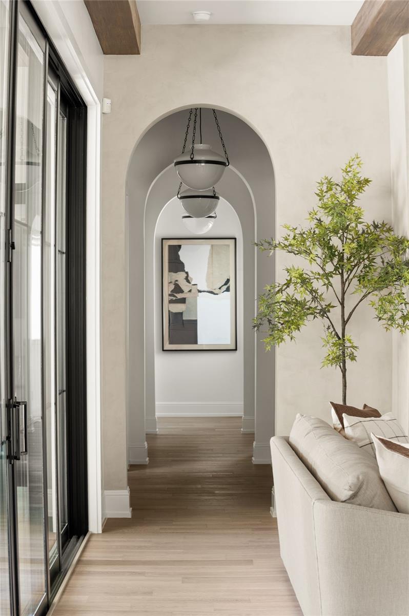 Image 36 of 75 For 1208 Nottingham Street