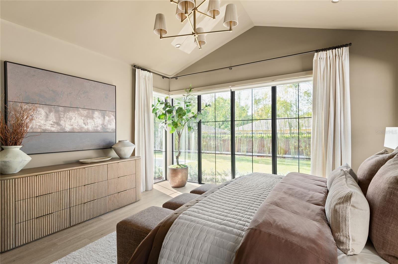 Image 39 of 75 For 1208 Nottingham Street