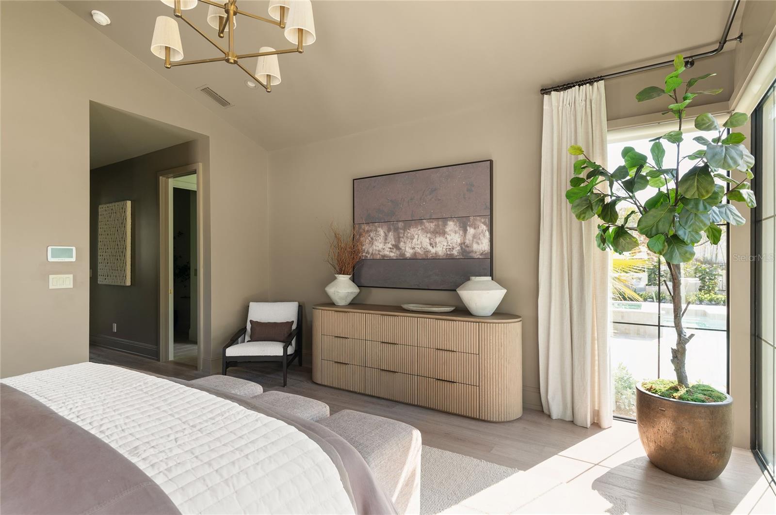 Image 40 of 75 For 1208 Nottingham Street