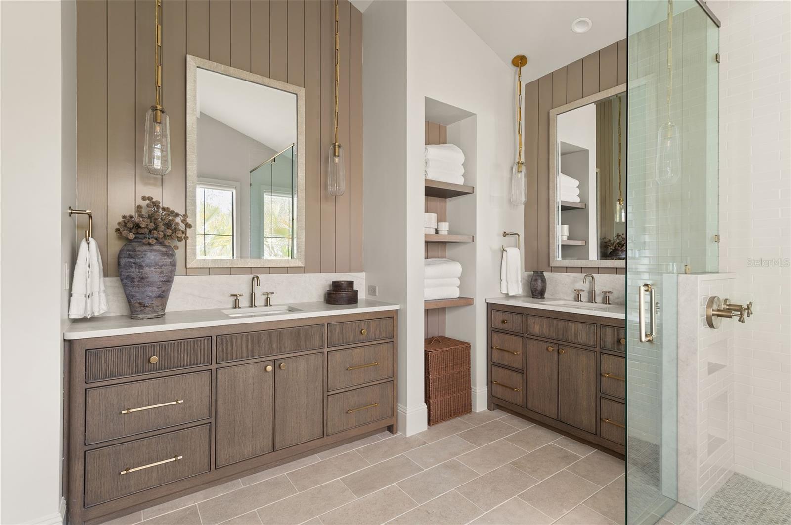 Image 43 of 75 For 1208 Nottingham Street