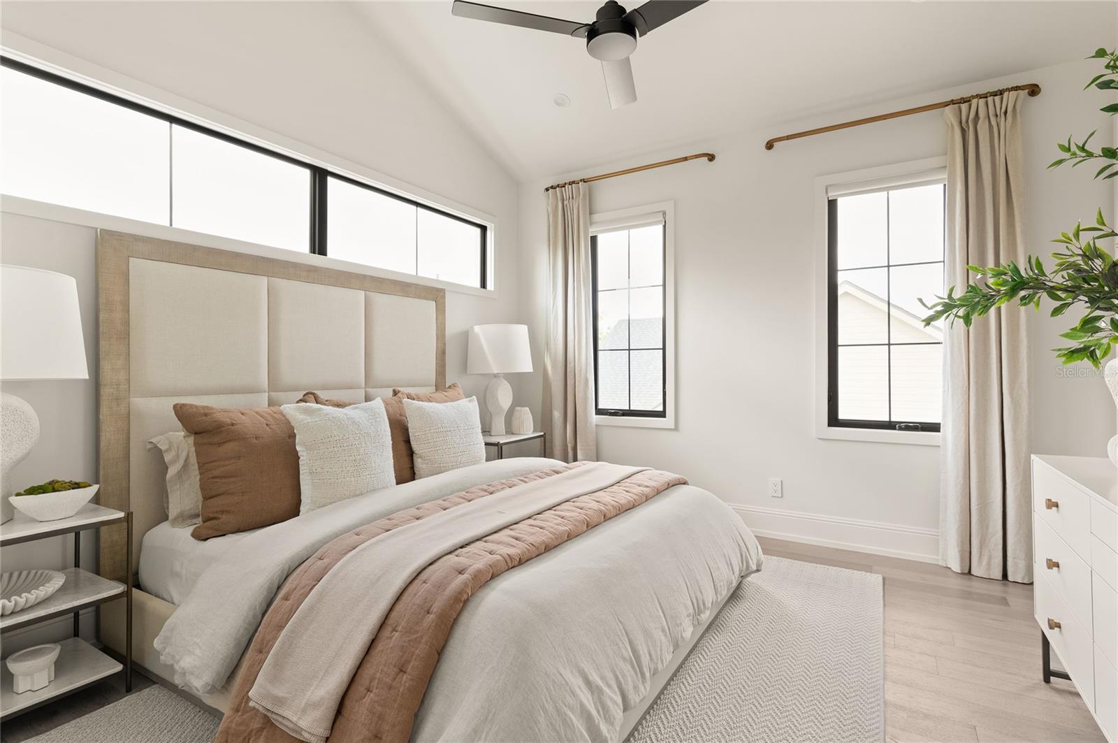 Image 63 of 75 For 1208 Nottingham Street