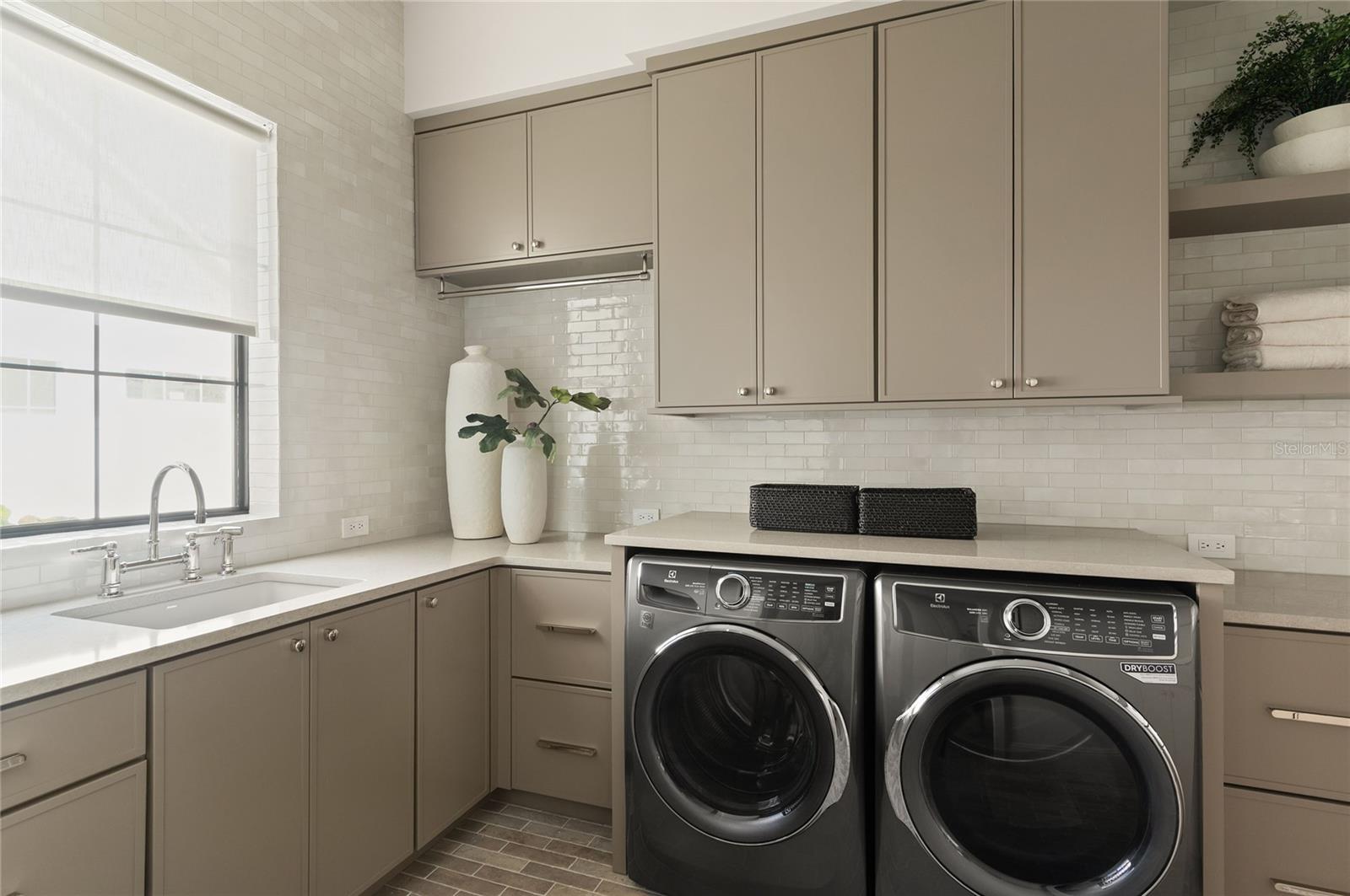 Image 66 of 75 For 1208 Nottingham Street