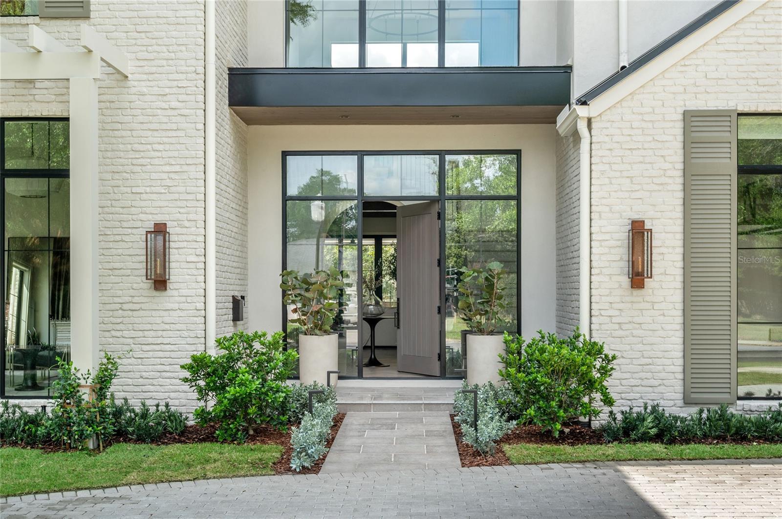 Image 7 of 75 For 1208 Nottingham Street