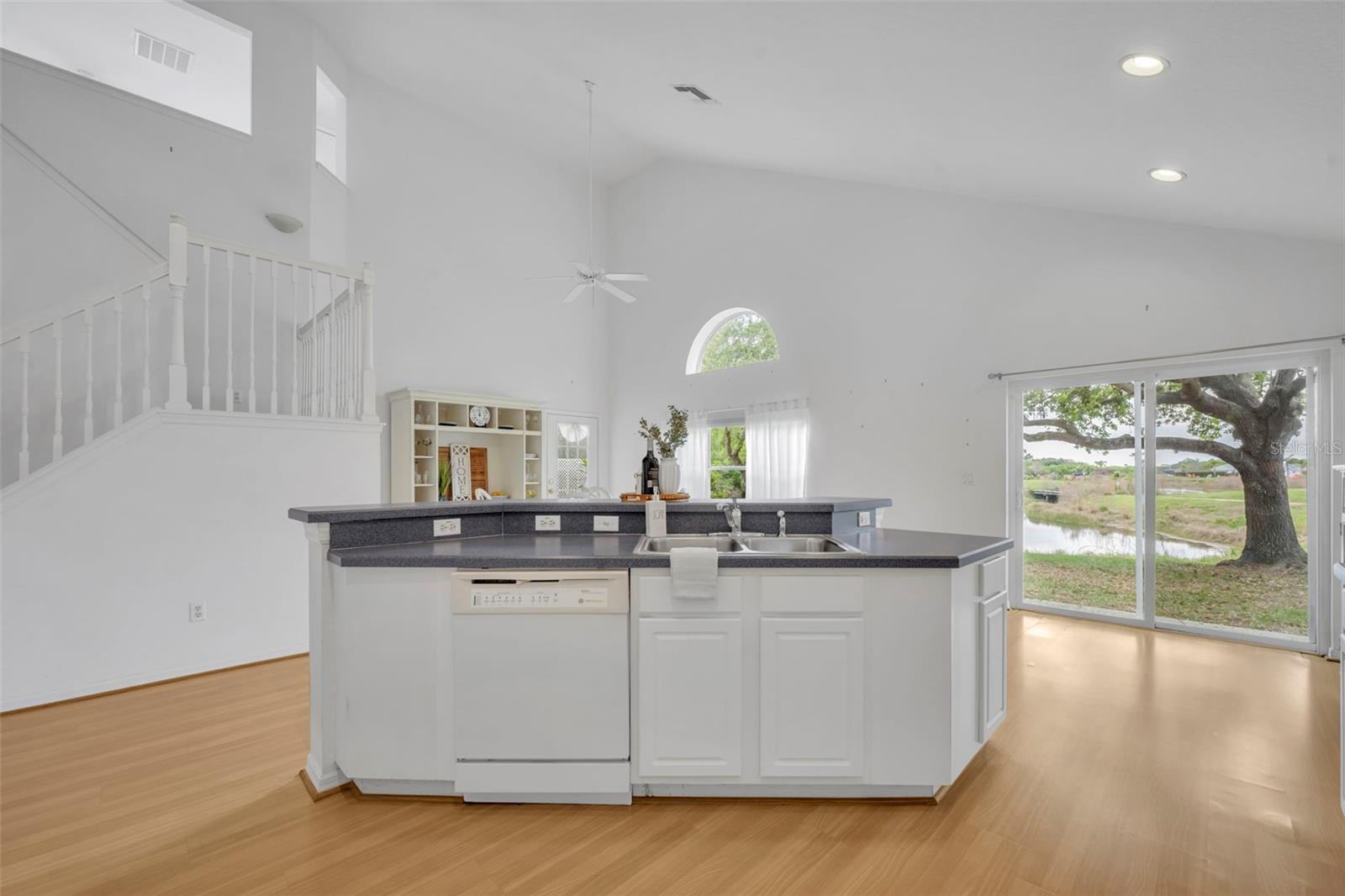 Image 15 of 72 For 1656 Anna Catherine Drive