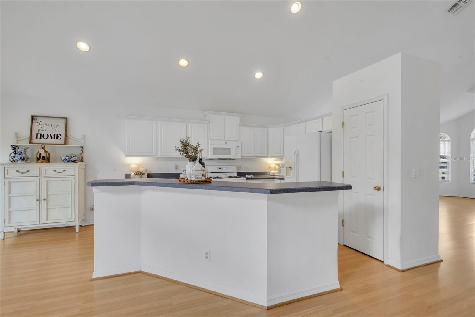 Image 38 of 72 For 1656 Anna Catherine Drive