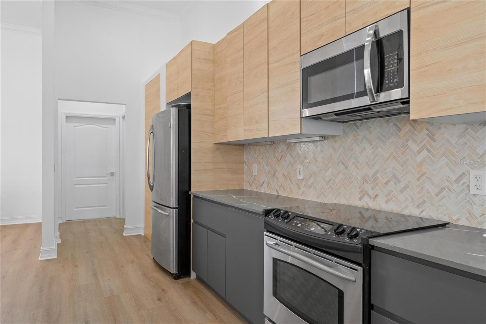 Image 13 of 59 For 8090 Arlewood Circle