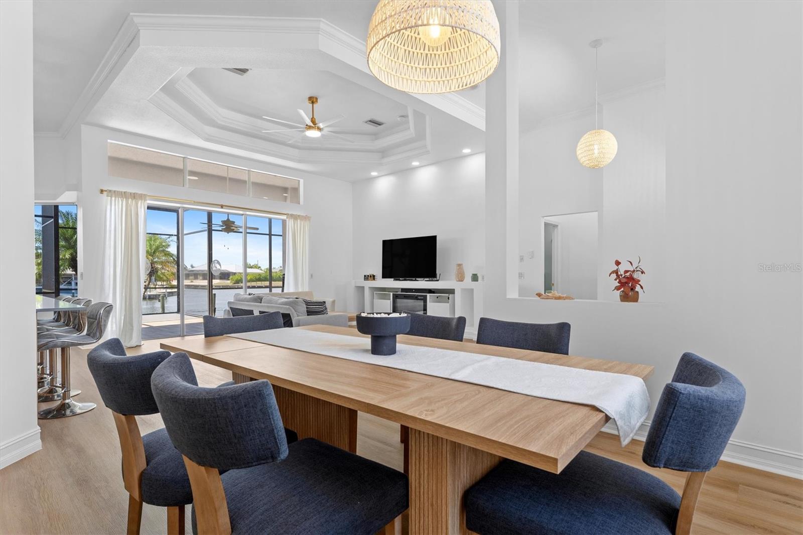 Image 15 of 59 For 8090 Arlewood Circle