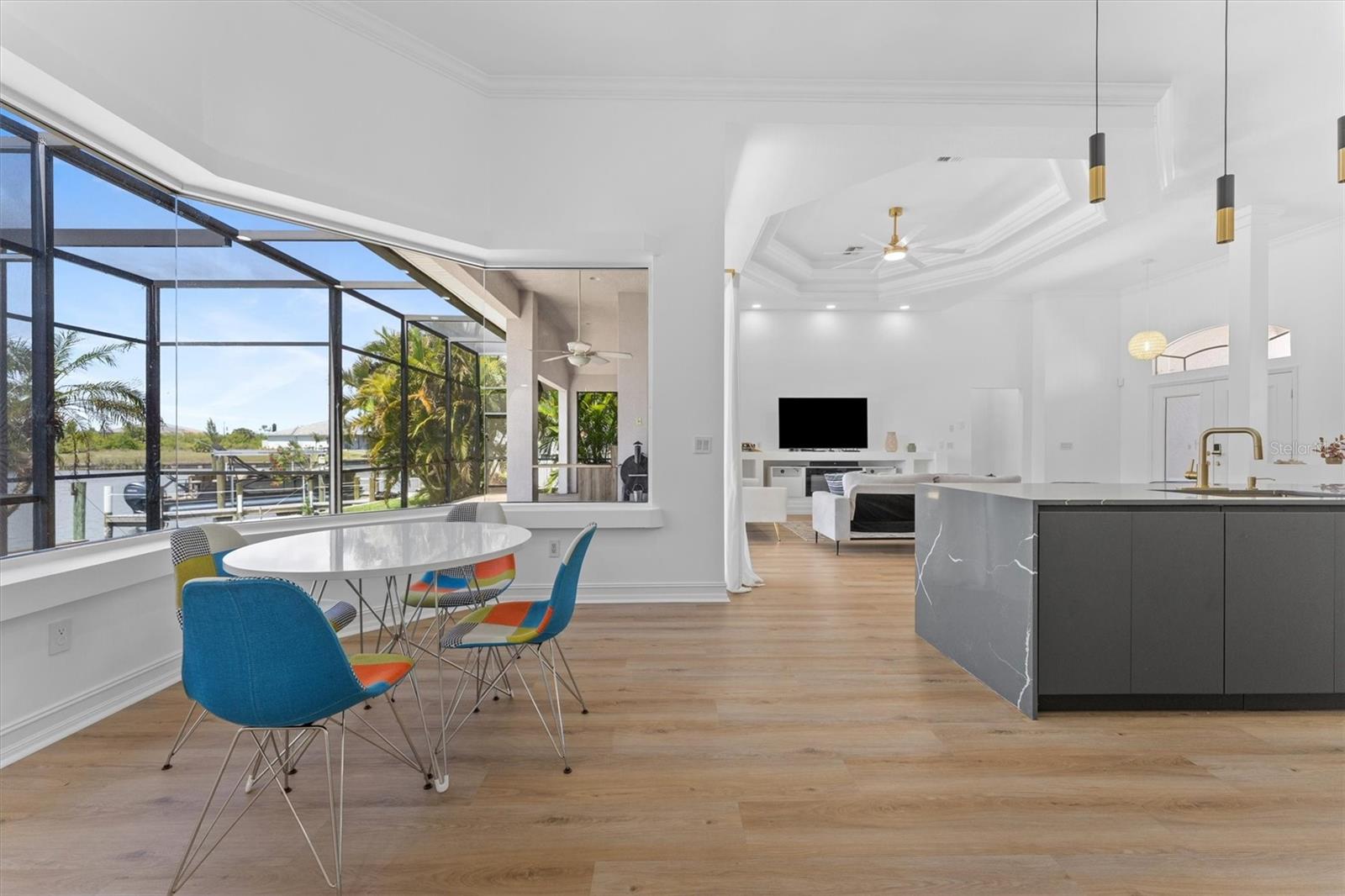 Image 18 of 59 For 8090 Arlewood Circle