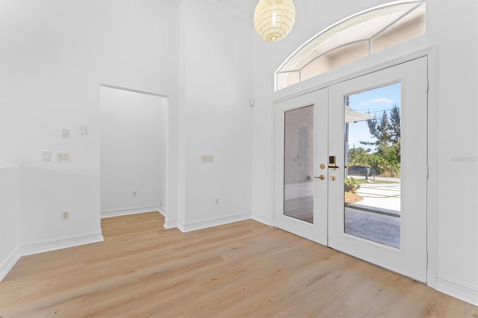 Image 3 of 59 For 8090 Arlewood Circle