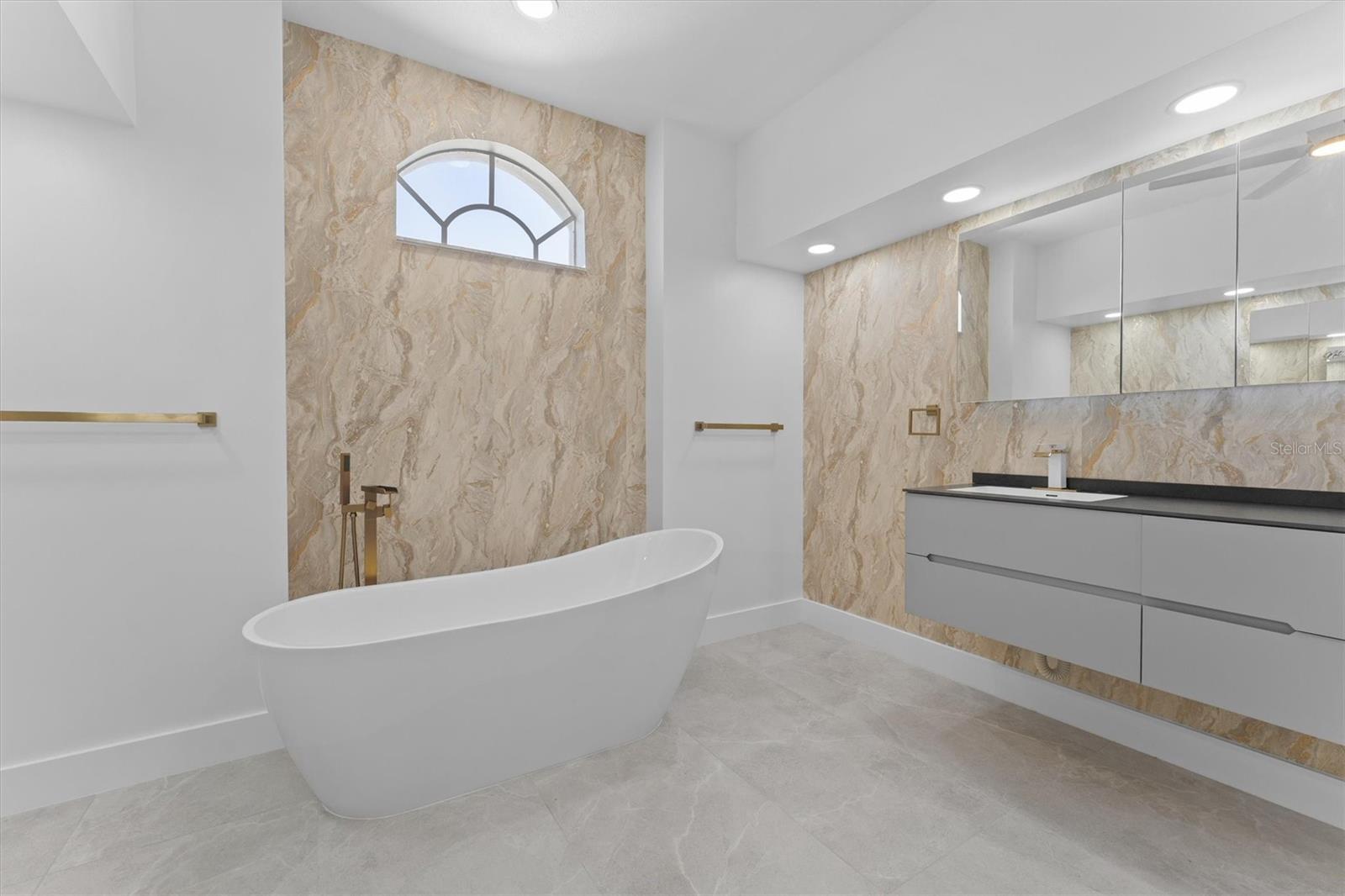 Image 32 of 59 For 8090 Arlewood Circle