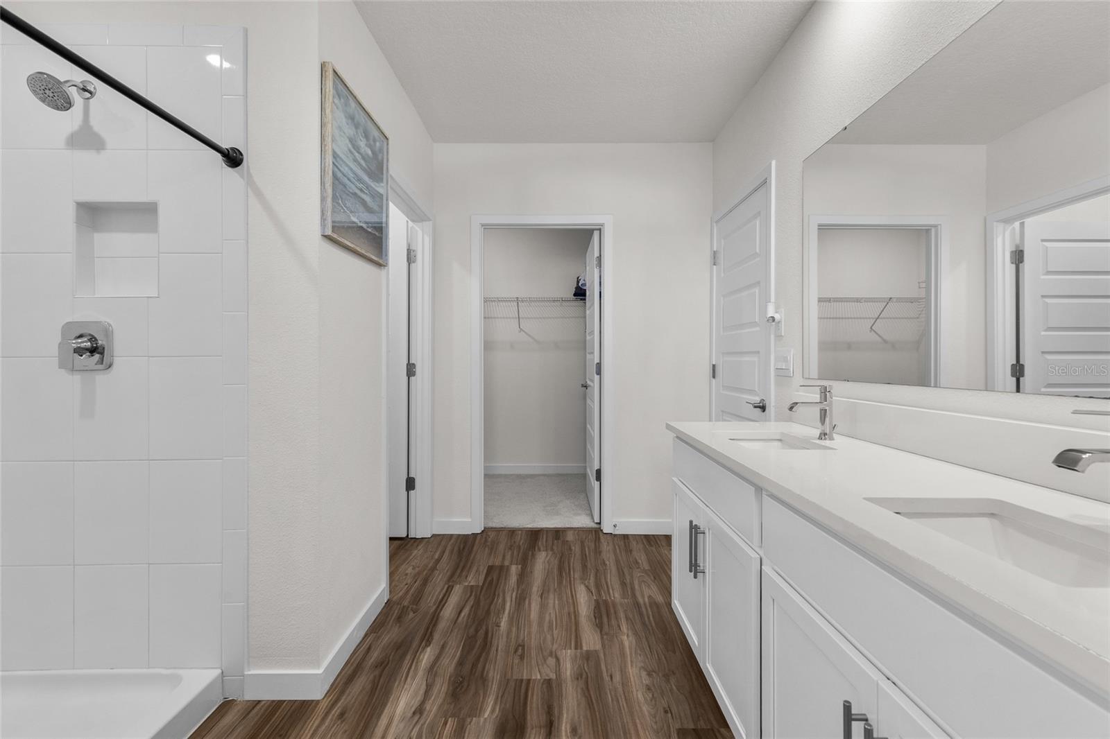 Image 17 of 33 For 455 Talisi Loop