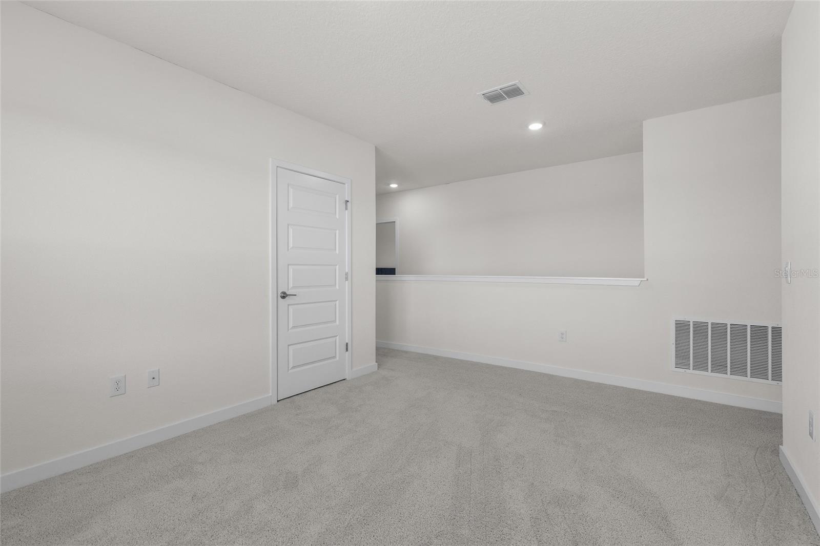 Image 20 of 33 For 455 Talisi Loop